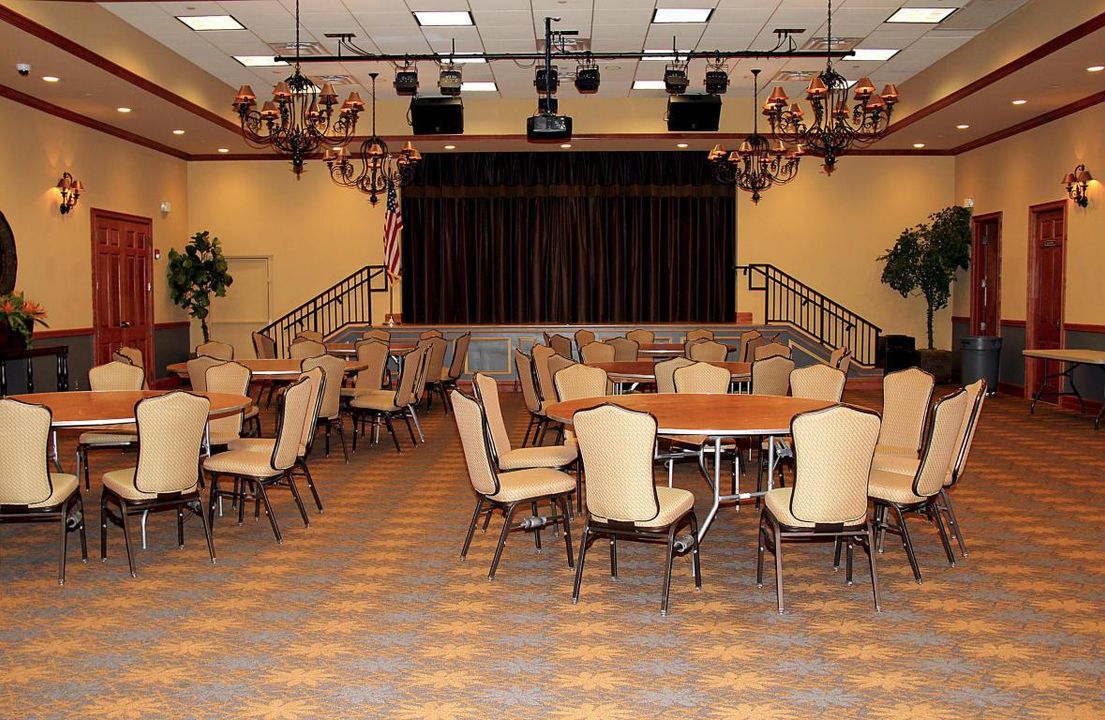 9-Clubhouse Foyer