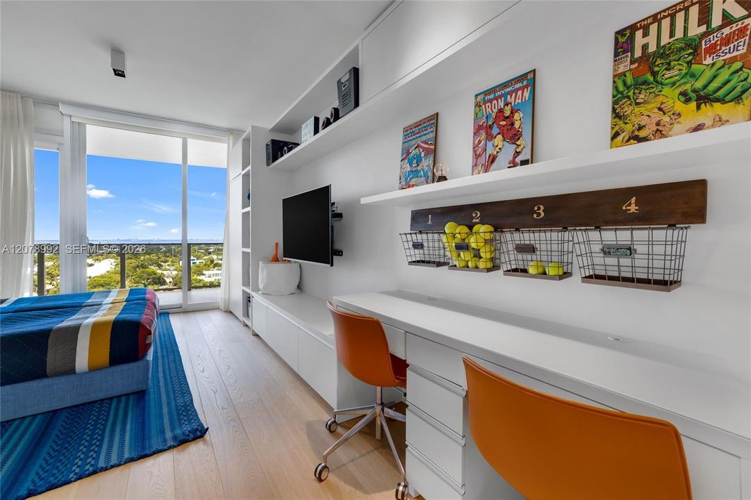 For Rent: $32,000 (3 beds, 4 baths, 3354 Square Feet)