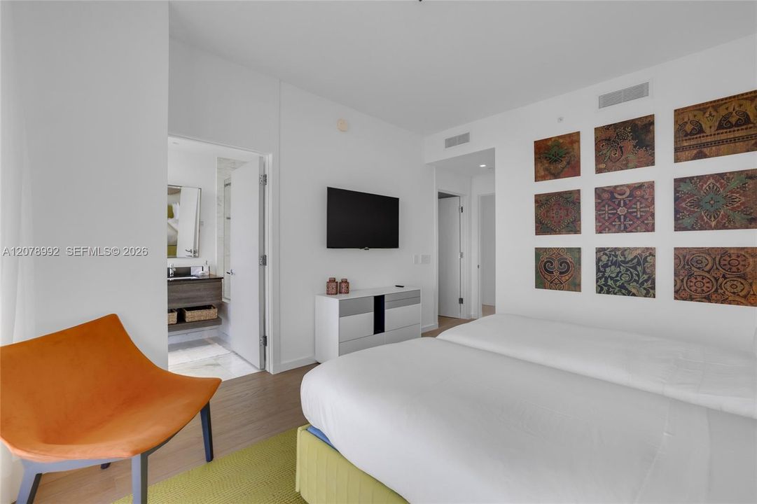 For Rent: $32,000 (3 beds, 4 baths, 3354 Square Feet)