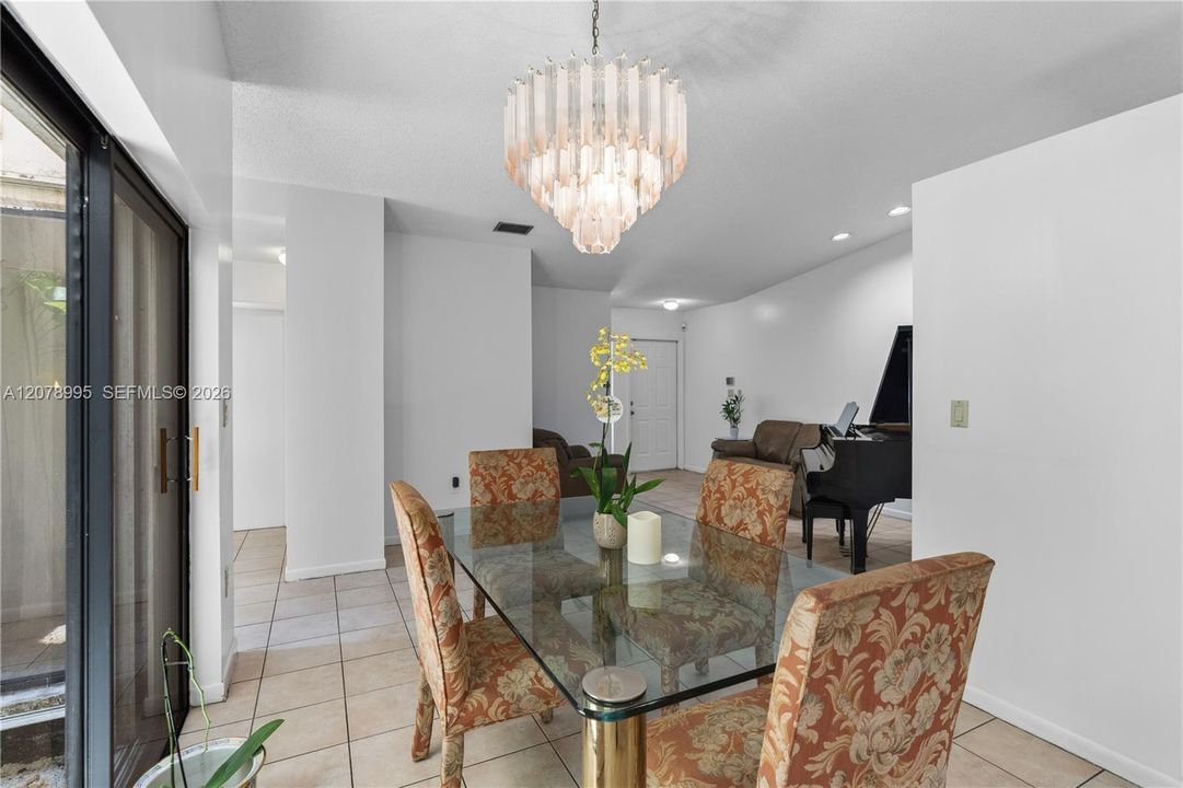En Venta: $525,000 (3 camas, 2 baños, 1457 Pies cuadrados)