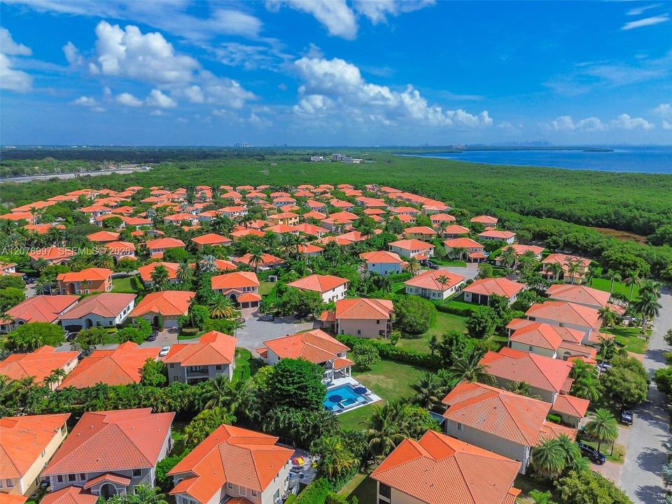 For Sale: $1,495,000 (5 beds, 4 baths, 3945 Square Feet)