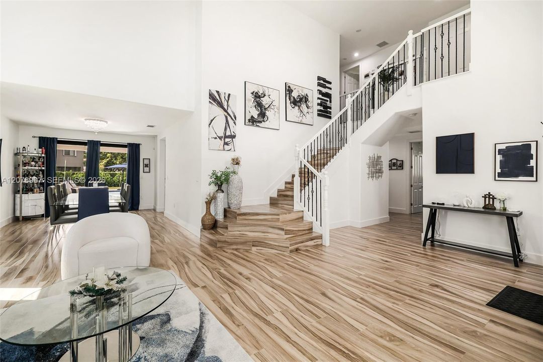 For Sale: $1,495,000 (5 beds, 4 baths, 3945 Square Feet)