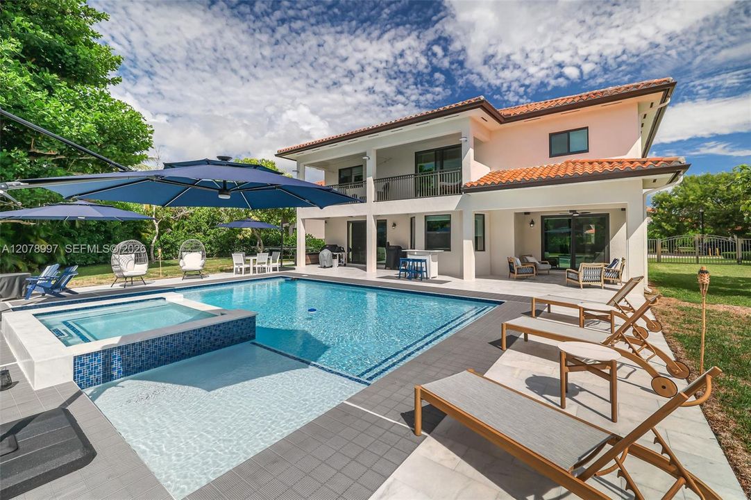 For Sale: $1,495,000 (5 beds, 4 baths, 3945 Square Feet)
