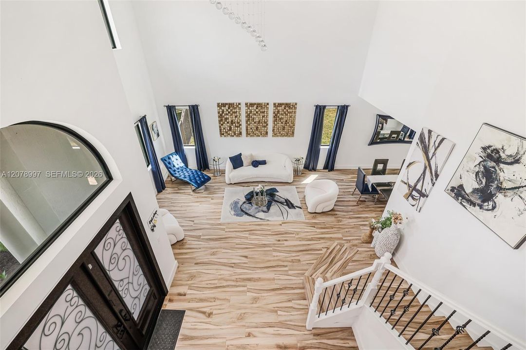 For Sale: $1,495,000 (5 beds, 4 baths, 3945 Square Feet)