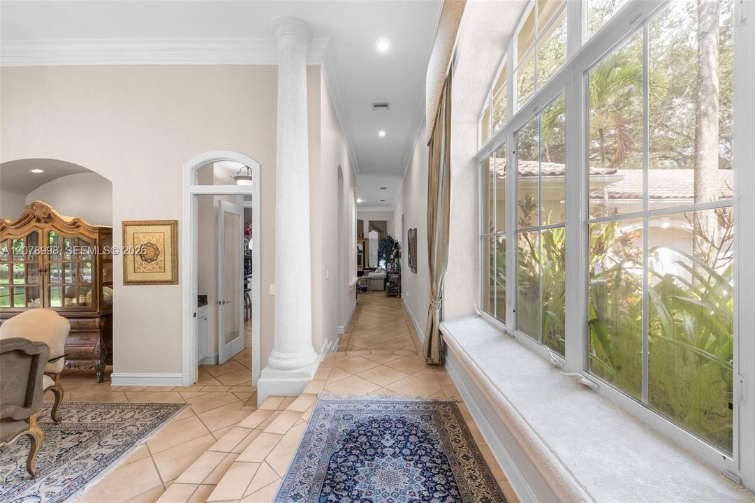 En Venta: $3,995,000 (5 camas, 4 baños, 5212 Pies cuadrados)