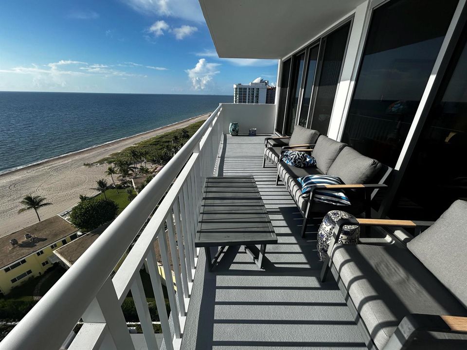 balcony 2