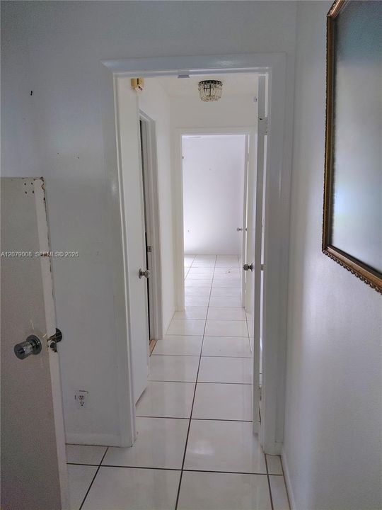 En Venta: $290,000 (3 camas, 2 baños, 1050 Pies cuadrados)