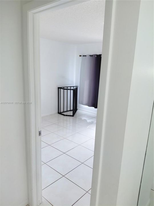 En Venta: $290,000 (3 camas, 2 baños, 1050 Pies cuadrados)