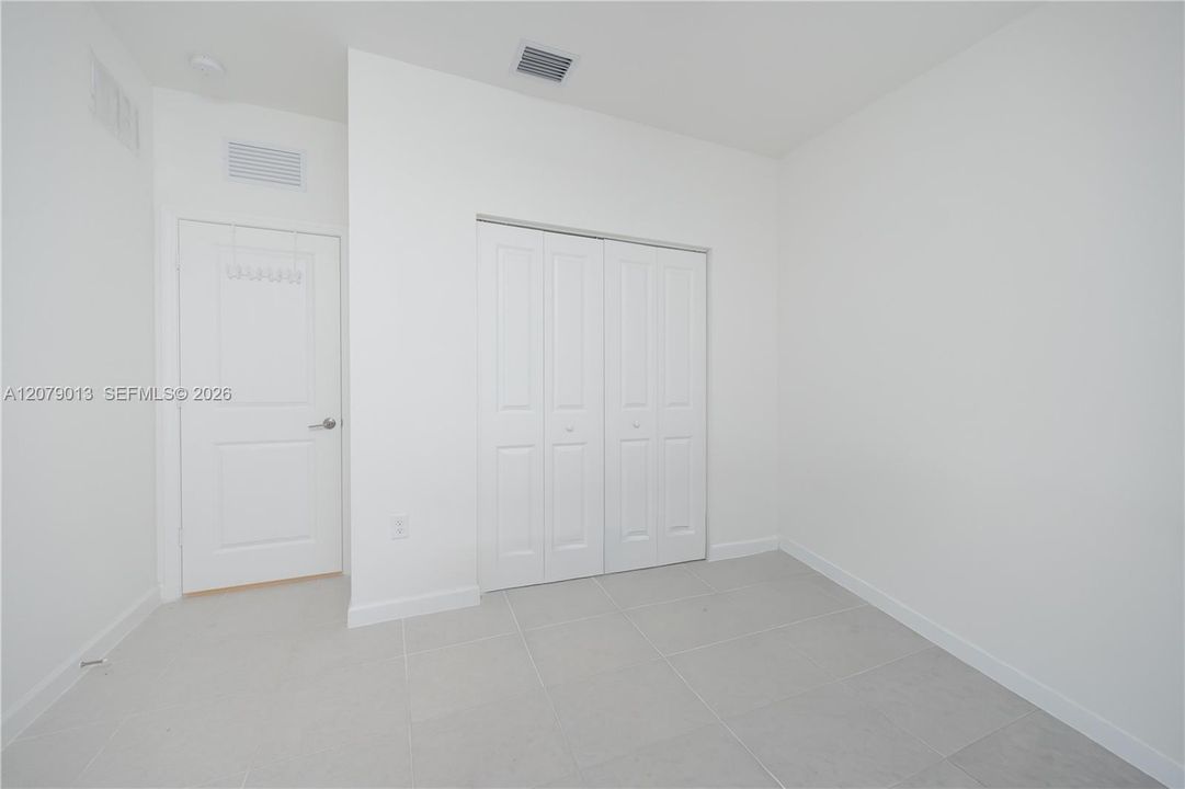 For Sale: $890,000 (5 beds, 3 baths, 3012 Square Feet)