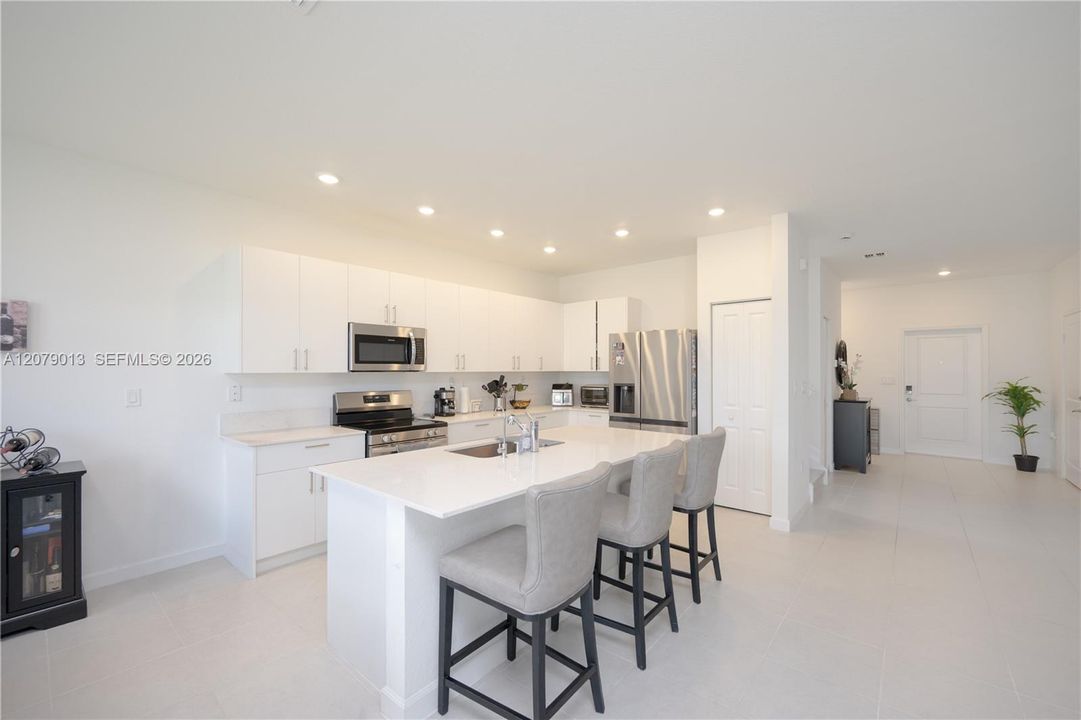 For Sale: $890,000 (5 beds, 3 baths, 3012 Square Feet)