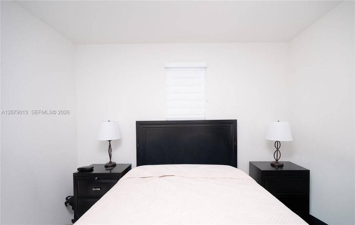 For Sale: $890,000 (5 beds, 3 baths, 3012 Square Feet)