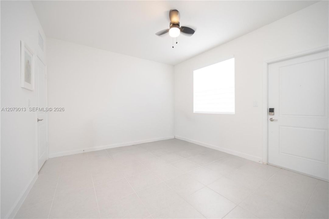 For Sale: $890,000 (5 beds, 3 baths, 3012 Square Feet)