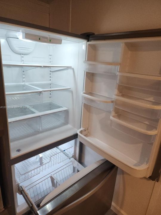 В аренду: $1,150 (1 спален, 1 ванн, 784 Квадратных фут)