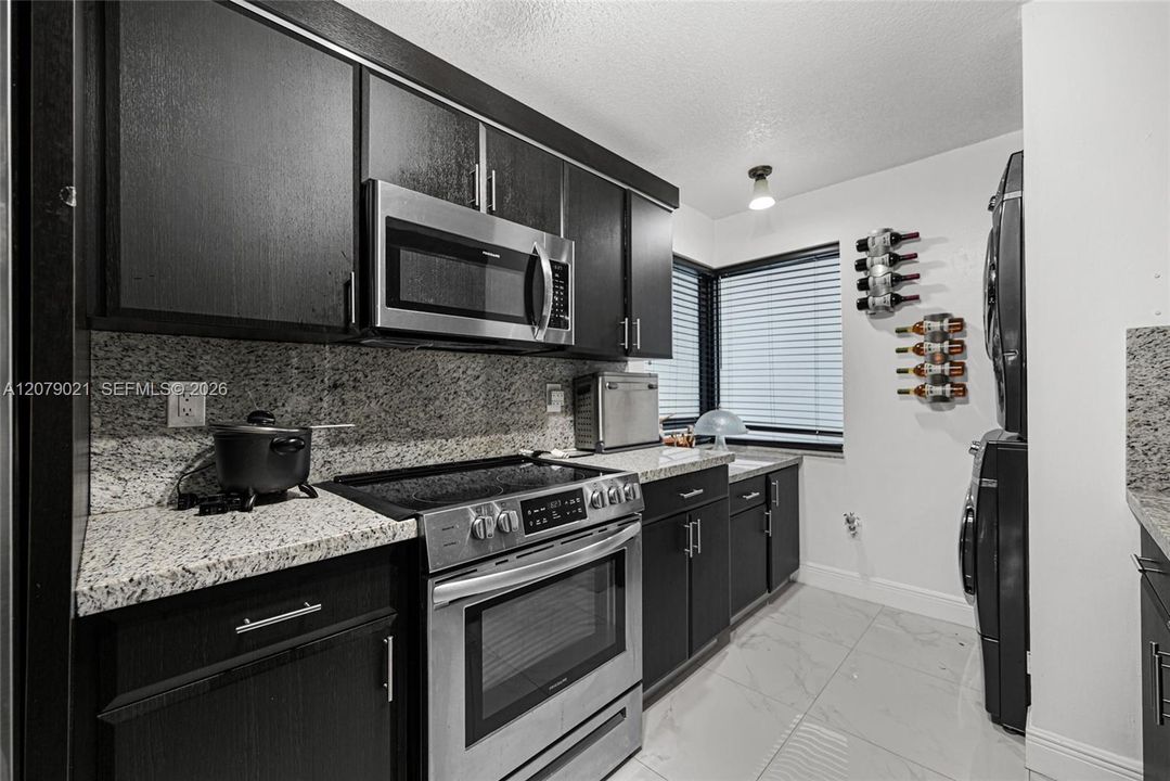 For Sale: $629,999 (3 beds, 2 baths, 1125 Square Feet)