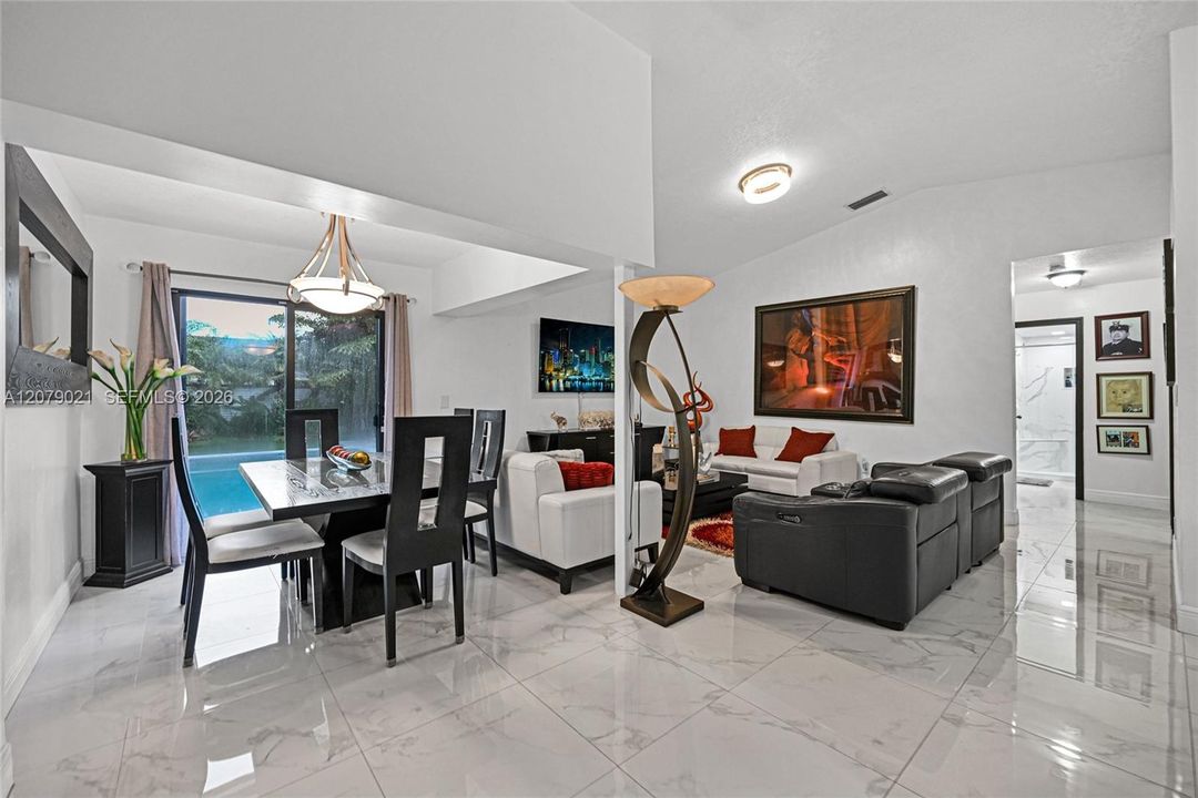 For Sale: $629,999 (3 beds, 2 baths, 1125 Square Feet)