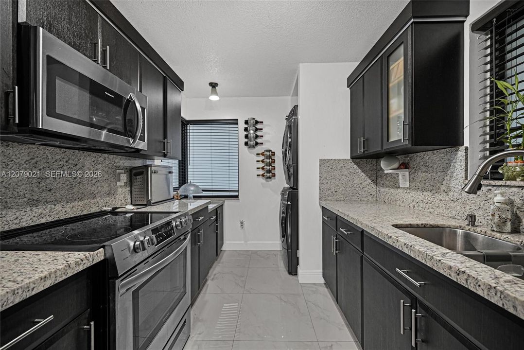 For Sale: $629,999 (3 beds, 2 baths, 1125 Square Feet)