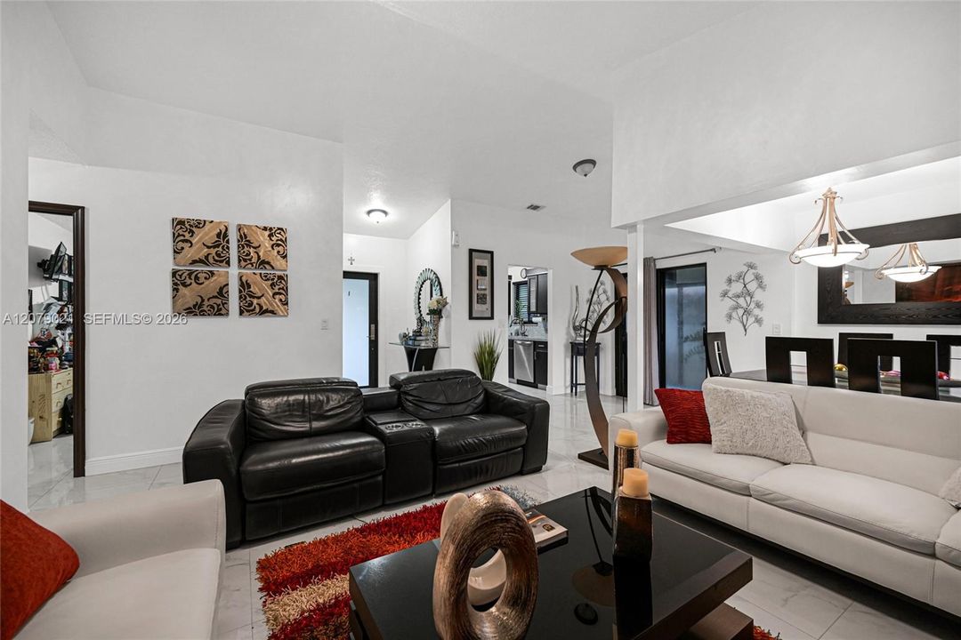 For Sale: $629,999 (3 beds, 2 baths, 1125 Square Feet)