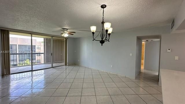 For Rent: $2,250 (2 beds, 2 baths, 1060 Square Feet)