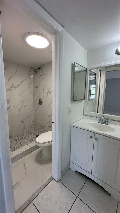 For Rent: $2,250 (2 beds, 2 baths, 1060 Square Feet)