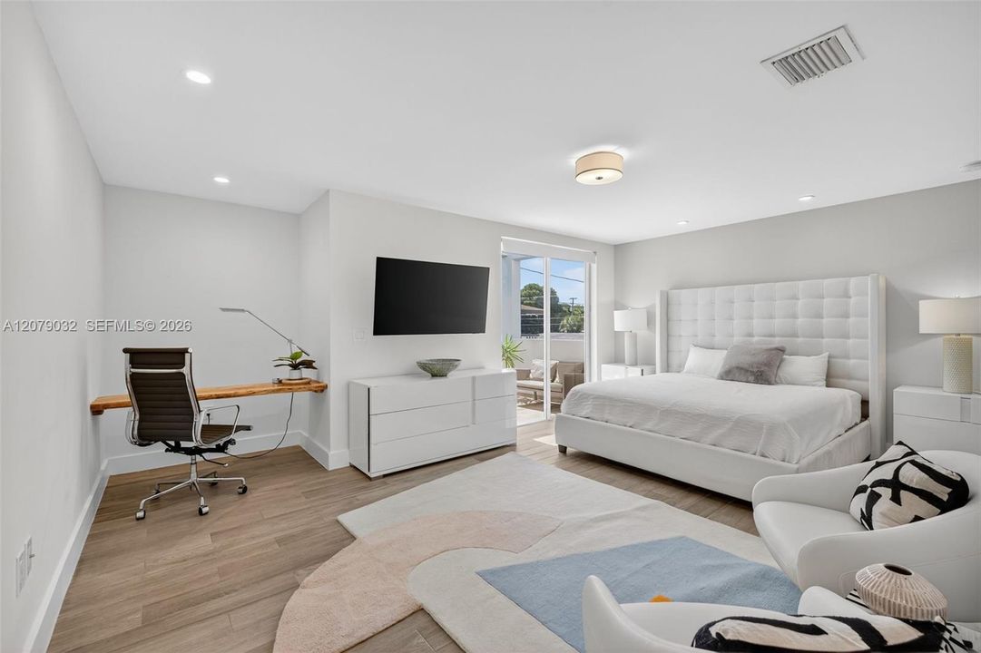 For Sale: $1,299,000 (4 beds, 3 baths, 2240 Square Feet)