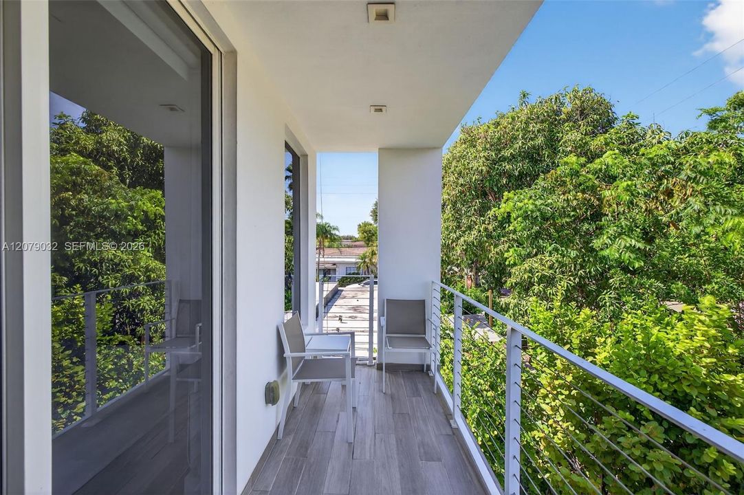 For Sale: $1,299,000 (4 beds, 3 baths, 2240 Square Feet)