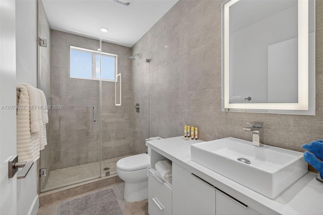 For Sale: $1,299,000 (4 beds, 3 baths, 2240 Square Feet)