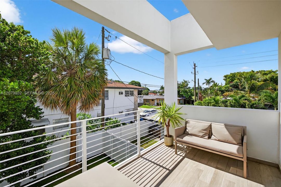 For Sale: $1,299,000 (4 beds, 3 baths, 2240 Square Feet)