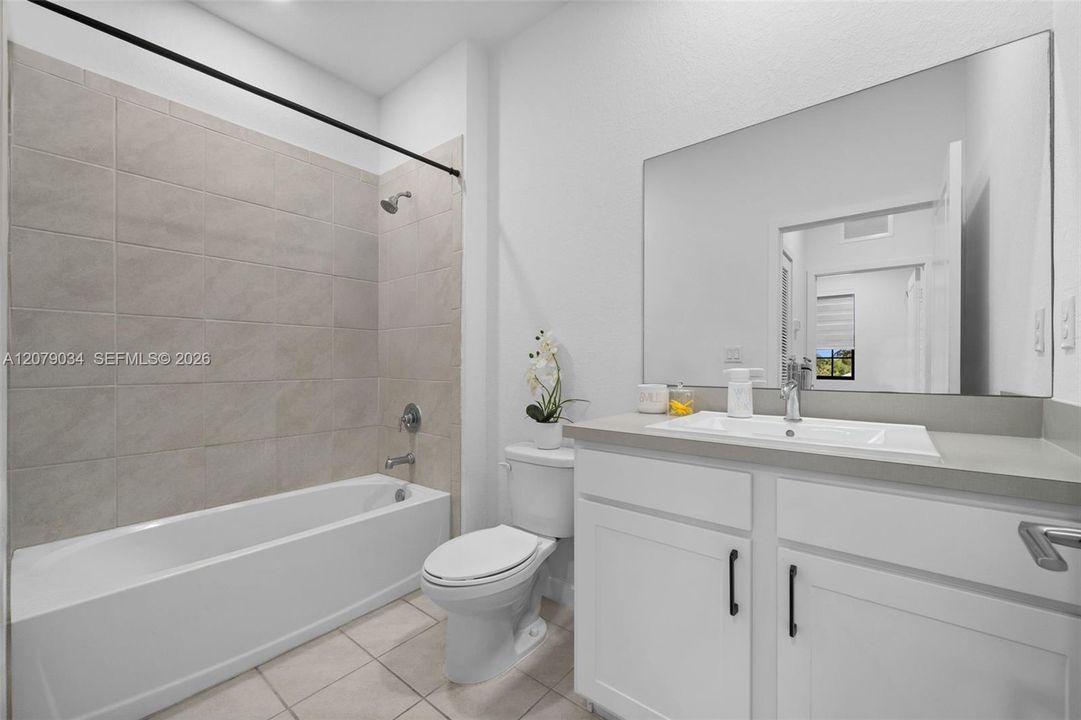 En Venta: $338,000 (3 camas, 2 baños, 1466 Pies cuadrados)