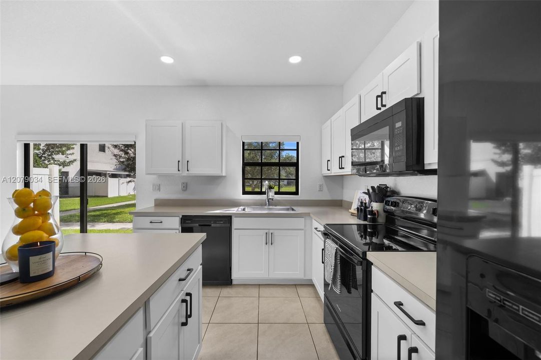 En Venta: $338,000 (3 camas, 2 baños, 1466 Pies cuadrados)