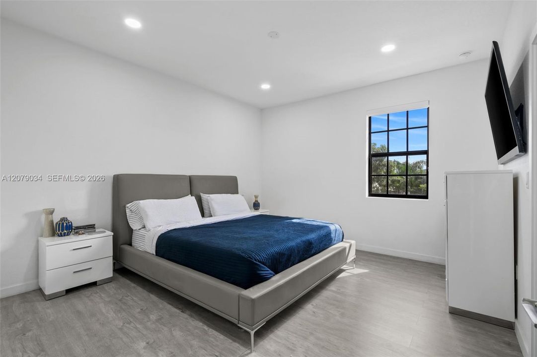 En Venta: $338,000 (3 camas, 2 baños, 1466 Pies cuadrados)