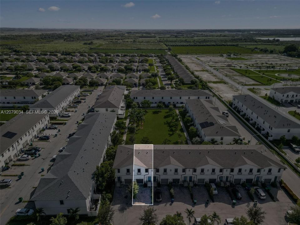 En Venta: $338,000 (3 camas, 2 baños, 1466 Pies cuadrados)
