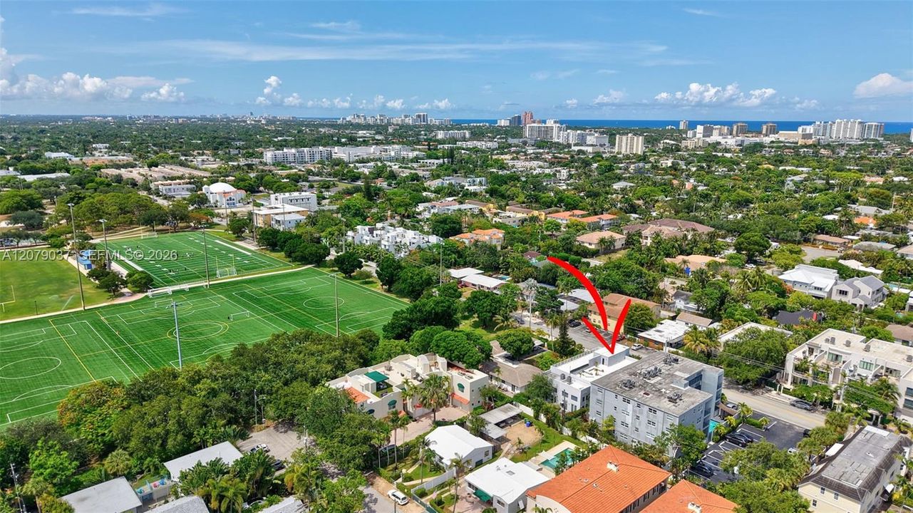 For Sale: $1,375,000 (3 beds, 4 baths, 2888 Square Feet)