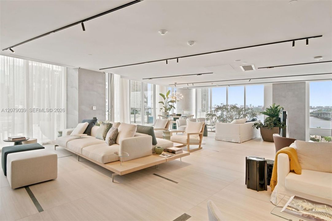 For Sale: $1,650,000 (2 beds, 3 baths, 1613 Square Feet)
