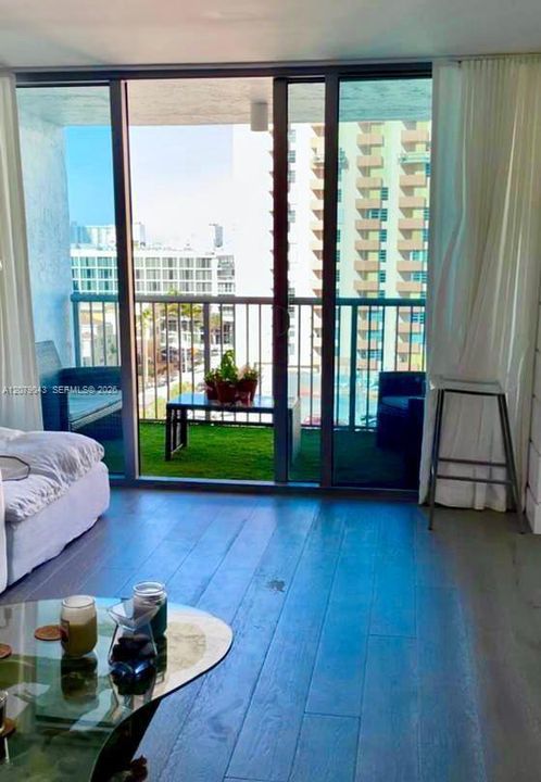 En Venta: $619,000 (1 camas, 1 baños, 1190 Pies cuadrados)