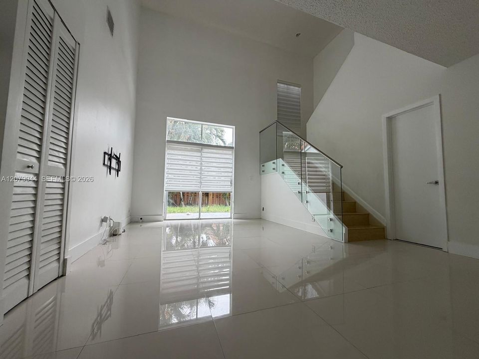 На продажу: $535,000 (3 спален, 2 ванн, 1588 Квадратных фут)