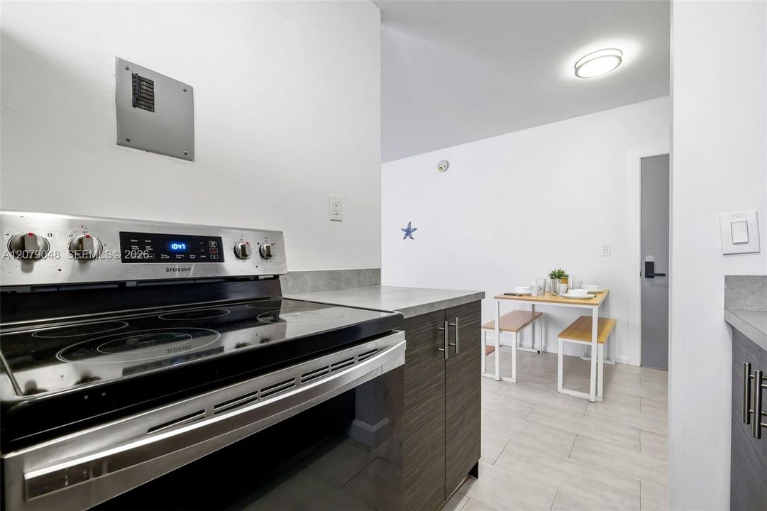 В аренду: $1,650 (0 спален, 1 ванн, 10880 Квадратных фут)