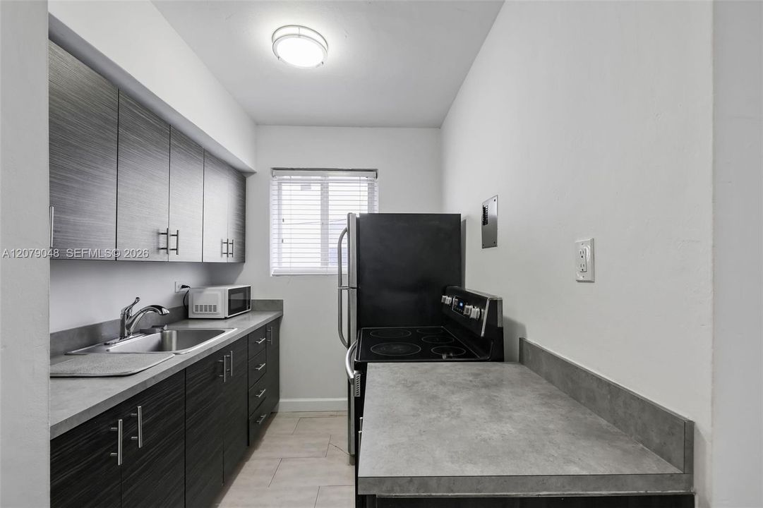 В аренду: $1,650 (0 спален, 1 ванн, 10880 Квадратных фут)