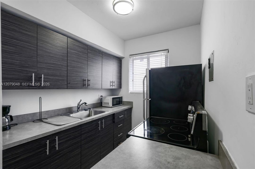 В аренду: $1,650 (0 спален, 1 ванн, 10880 Квадратных фут)