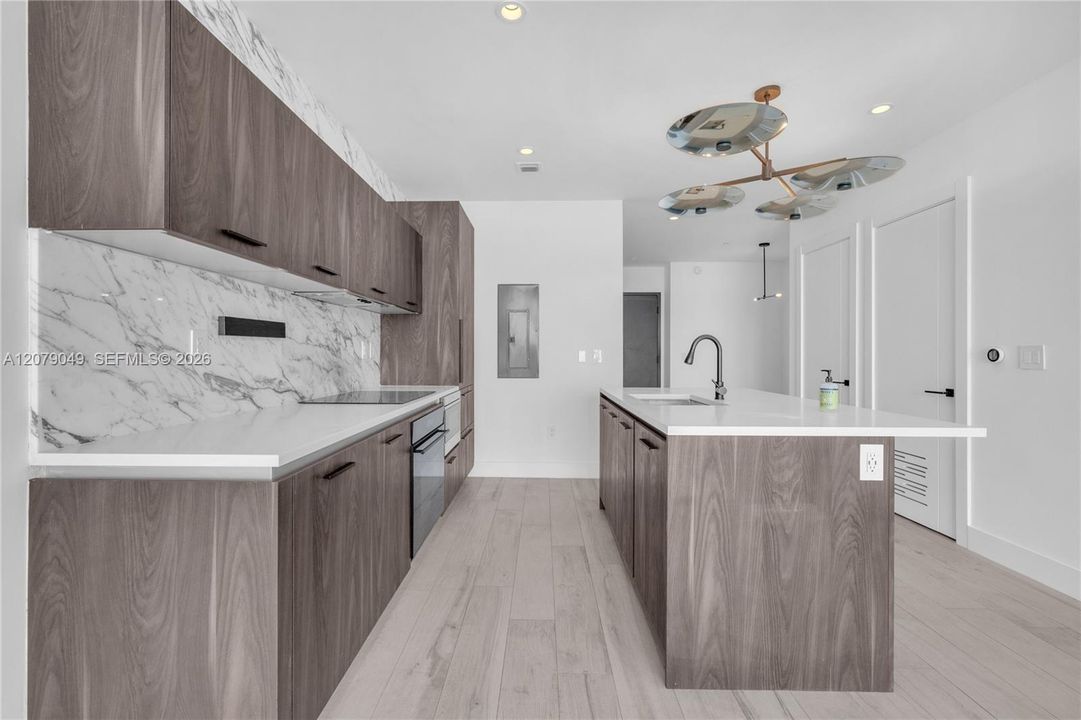 For Rent: $6,200 (2 beds, 2 baths, 1057 Square Feet)