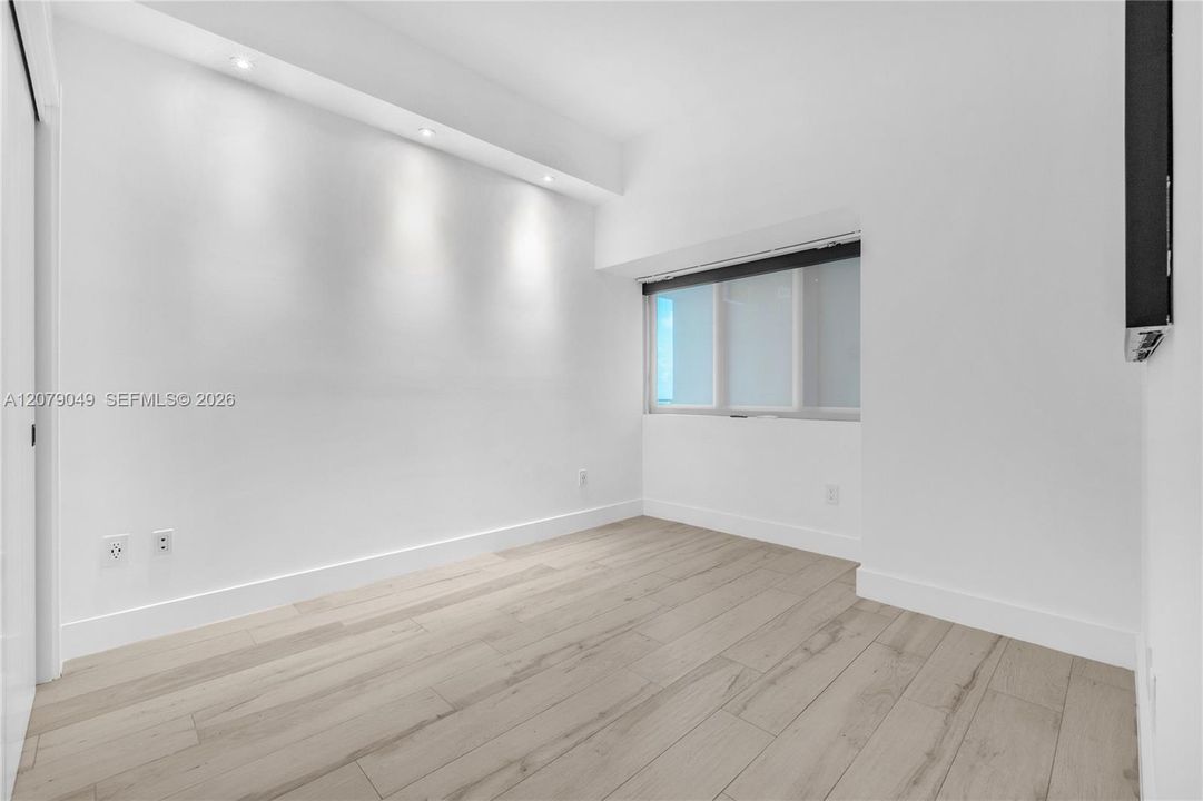 For Rent: $6,200 (2 beds, 2 baths, 1057 Square Feet)