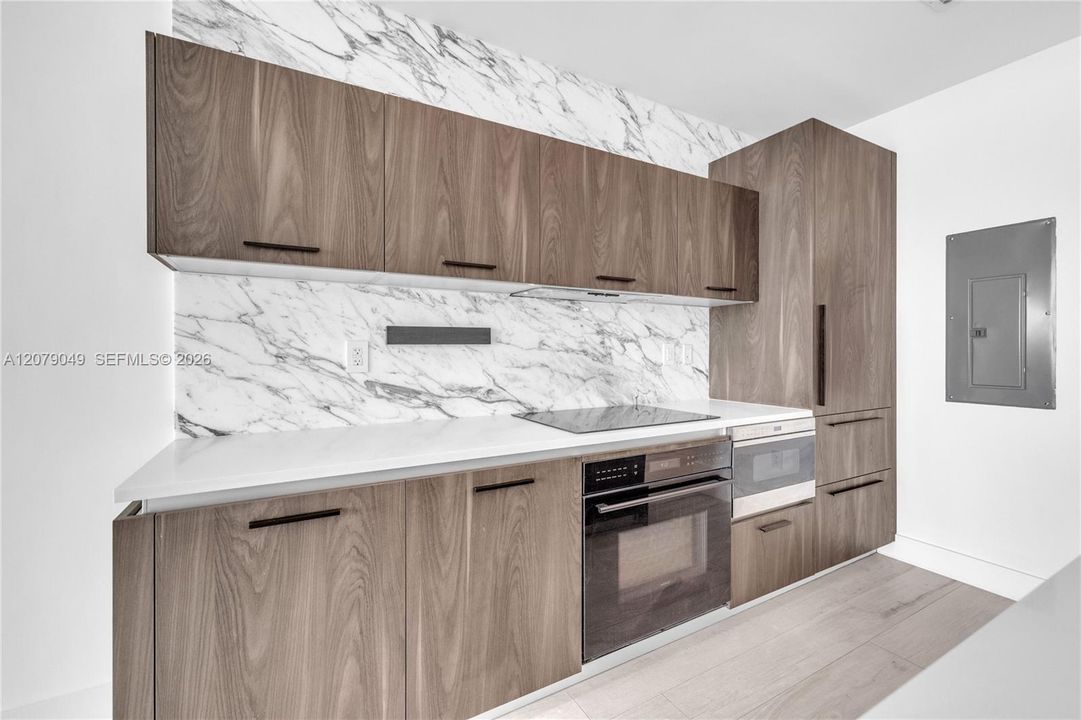 For Rent: $6,200 (2 beds, 2 baths, 1057 Square Feet)