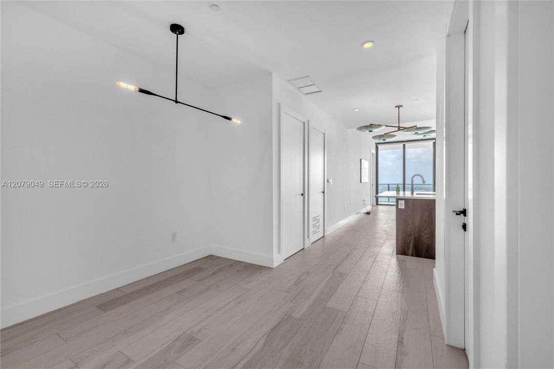 For Rent: $6,200 (2 beds, 2 baths, 1057 Square Feet)