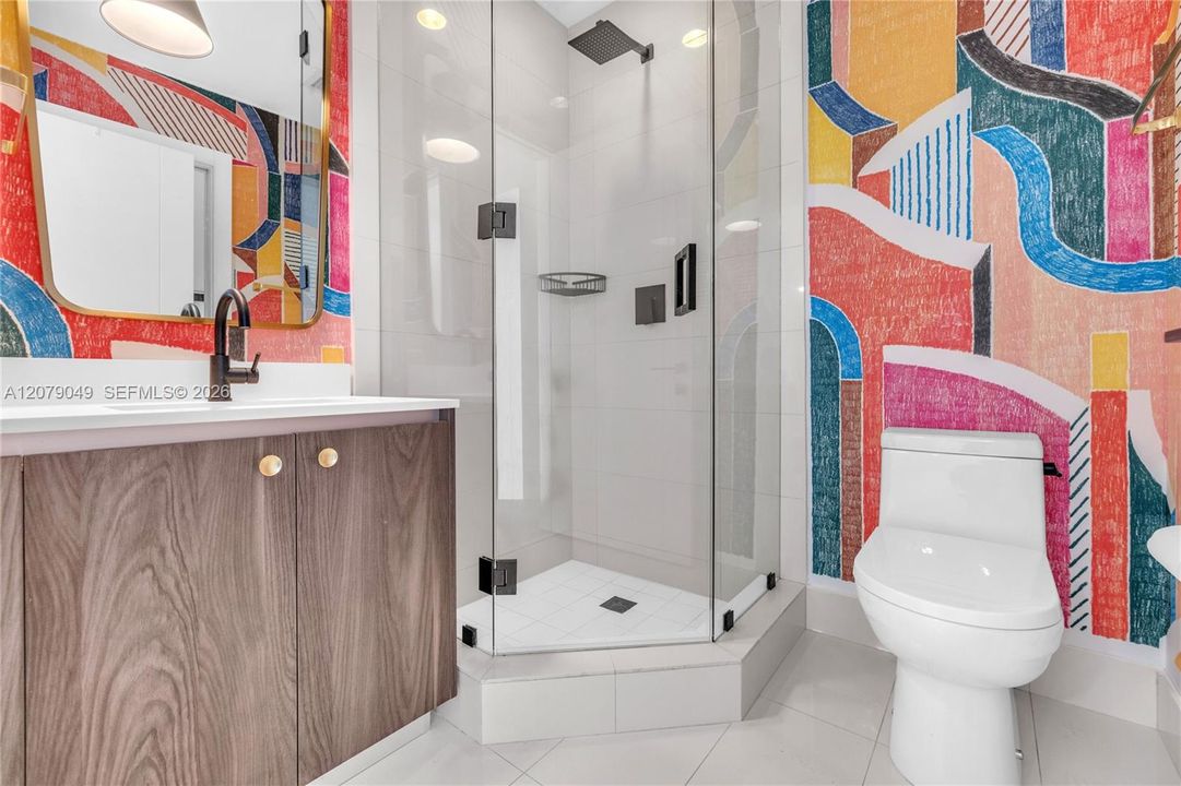 For Rent: $6,200 (2 beds, 2 baths, 1057 Square Feet)