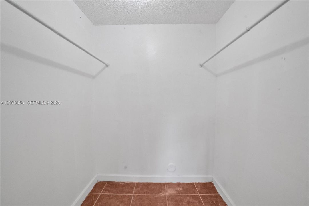 En Venta: $226,000 (2 camas, 1 baños, 848 Pies cuadrados)