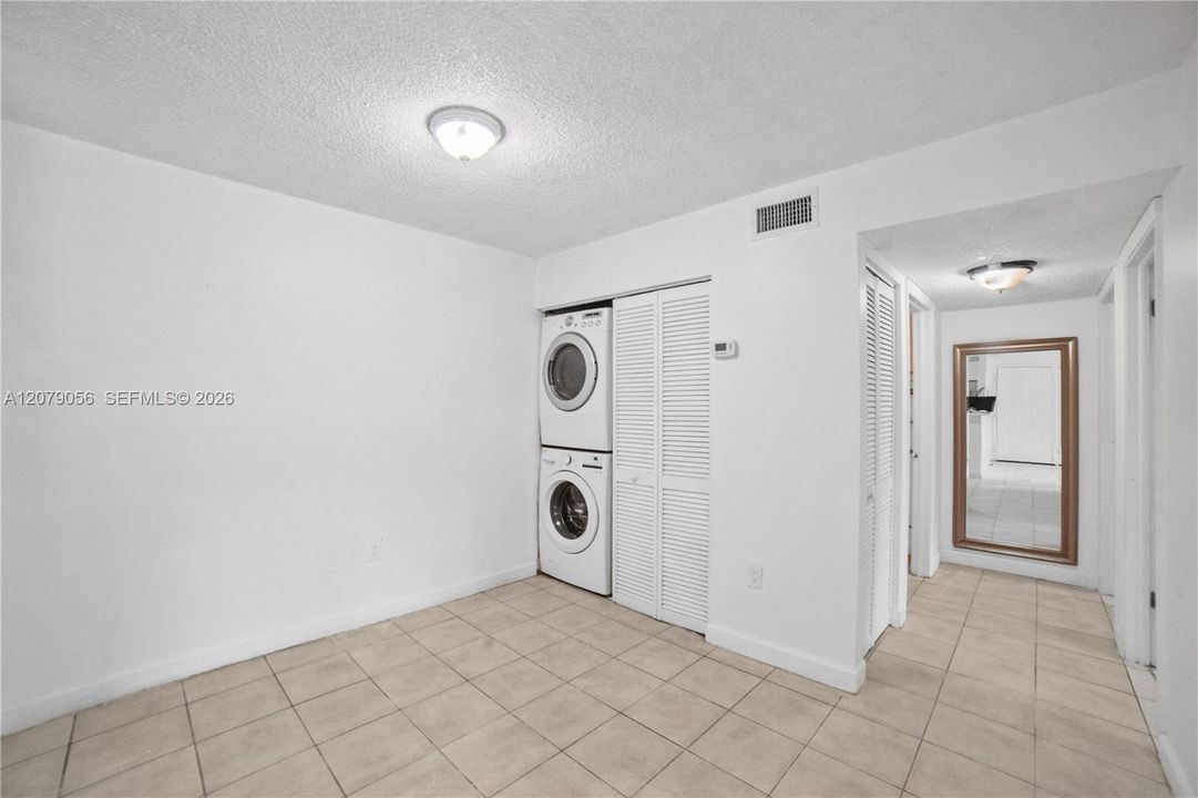 En Venta: $226,000 (2 camas, 1 baños, 848 Pies cuadrados)