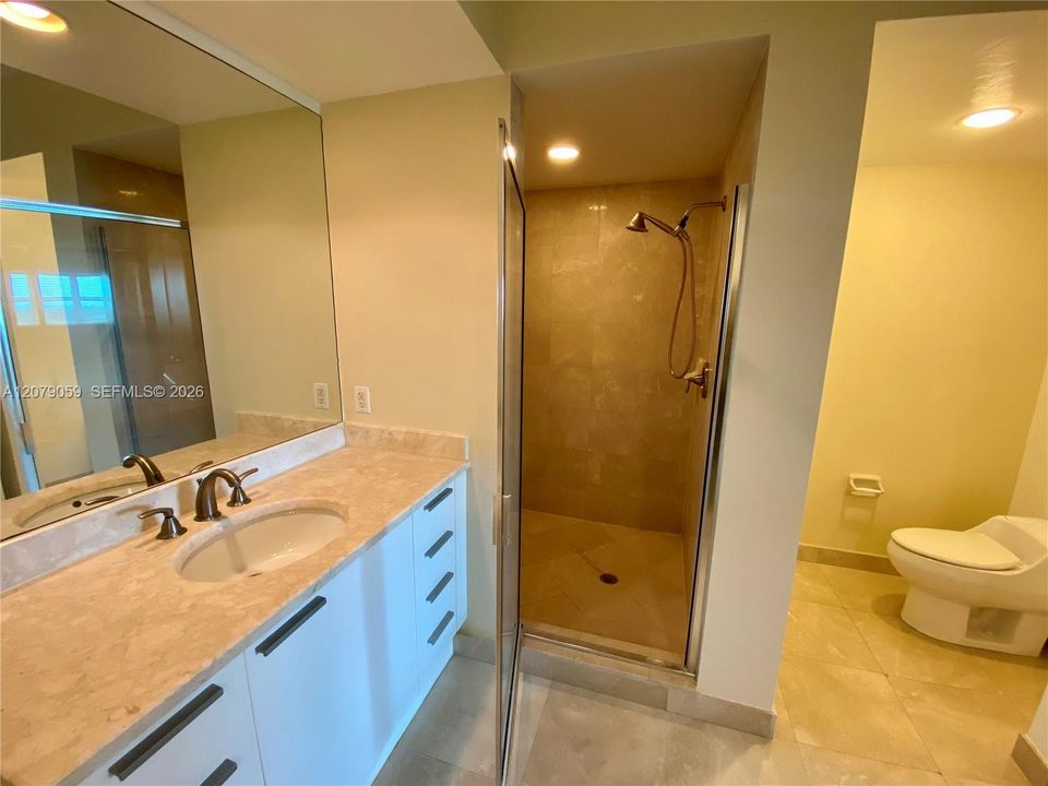 En Renta: $3,300 (2 camas, 2 baños, 1834 Pies cuadrados)