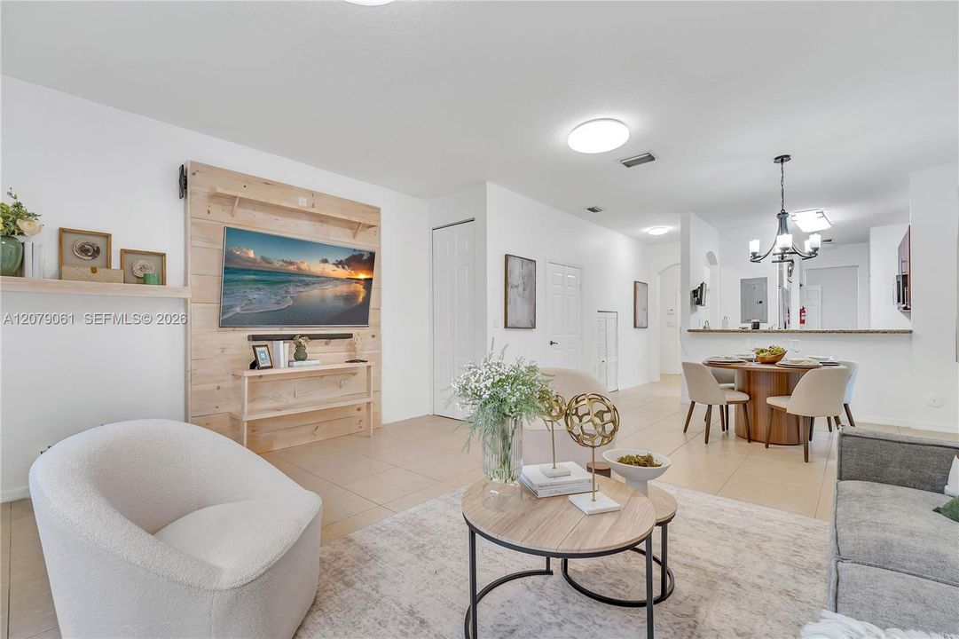 For Sale: $375,000 (3 beds, 2 baths, 1260 Square Feet)