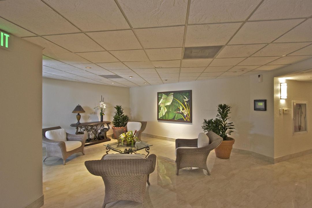 Connemara Lobby