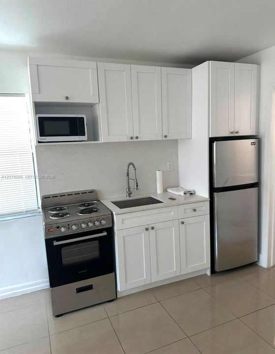 En Renta: $1,500 (0 camas, 1 baños, 300 Pies cuadrados)