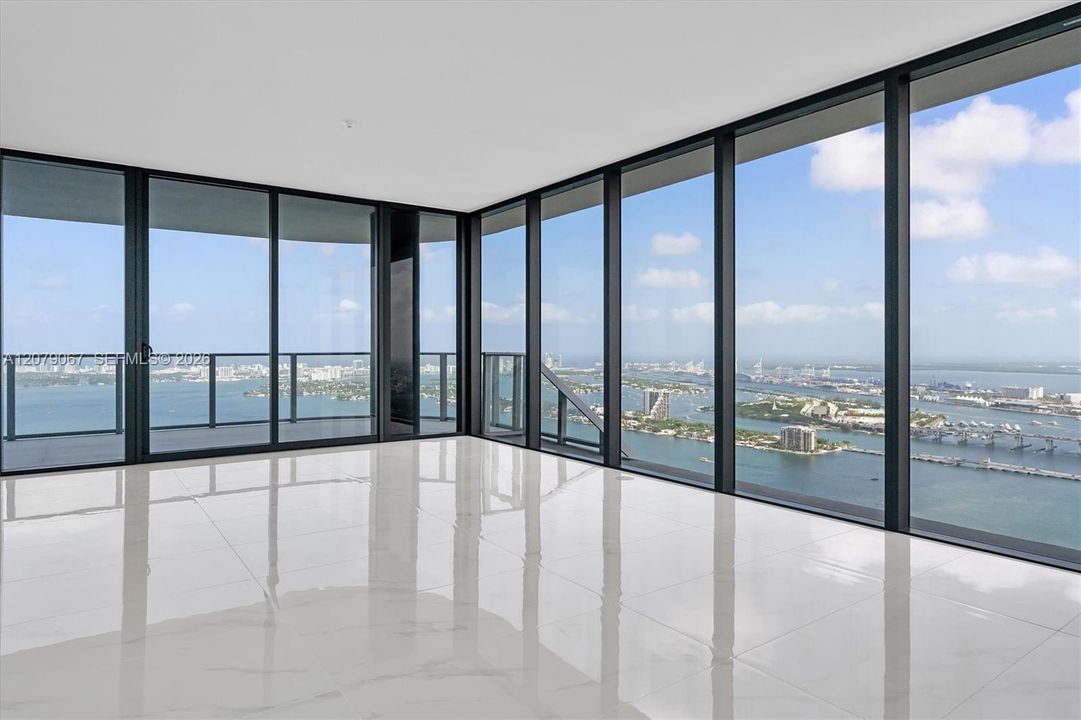 En Venta: $3,050,000 (4 camas, 5 baños, 2520 Pies cuadrados)